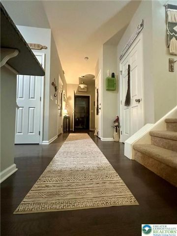 1516 Tarpan Lane, Allentown City, PA 18104