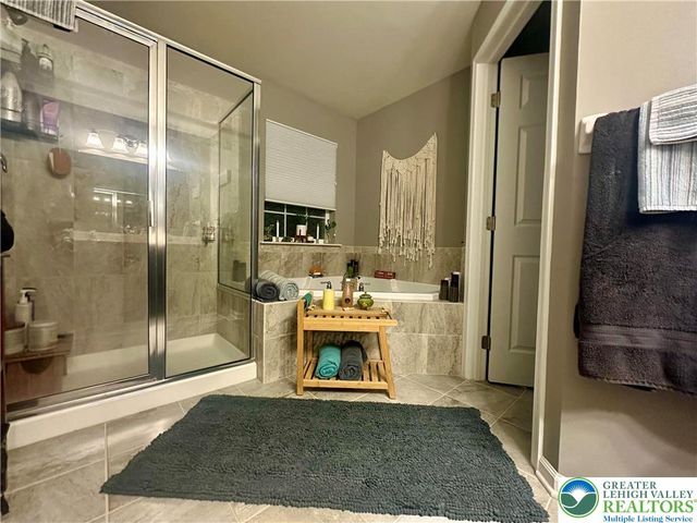 1516 Tarpan Lane, Allentown City, PA 18104