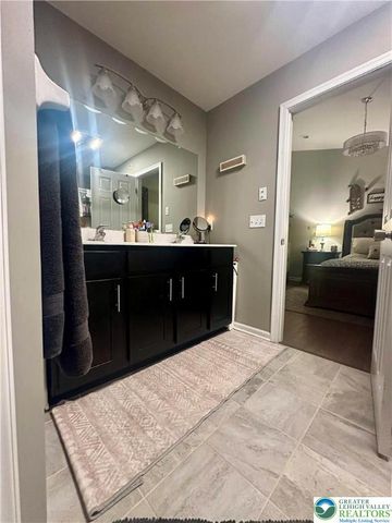 1516 Tarpan Lane, Allentown City, PA 18104