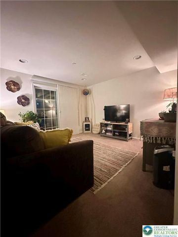 1516 Tarpan Lane, Allentown City, PA 18104