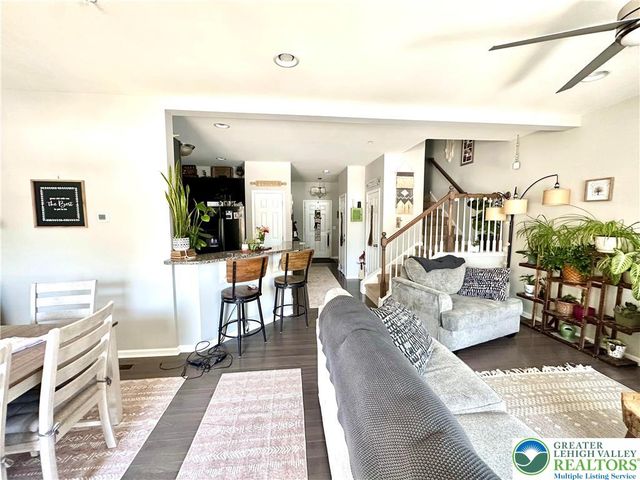 1516 Tarpan Lane, Allentown City, PA 18104