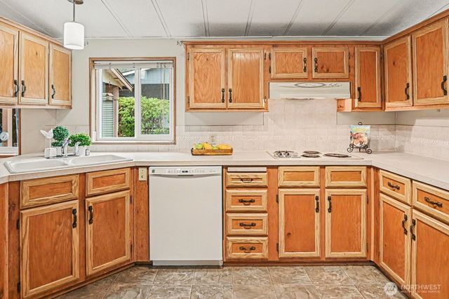 17308 Woodcrest Drive NE, Bothell, WA 98011