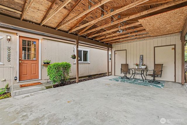 17308 Woodcrest Drive NE, Bothell, WA 98011