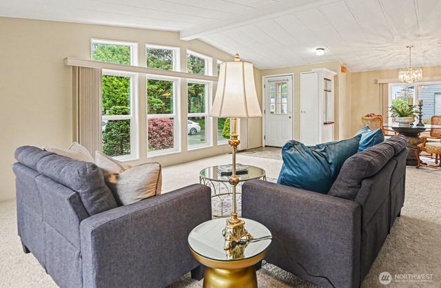 17308 Woodcrest Drive NE, Bothell, WA 98011