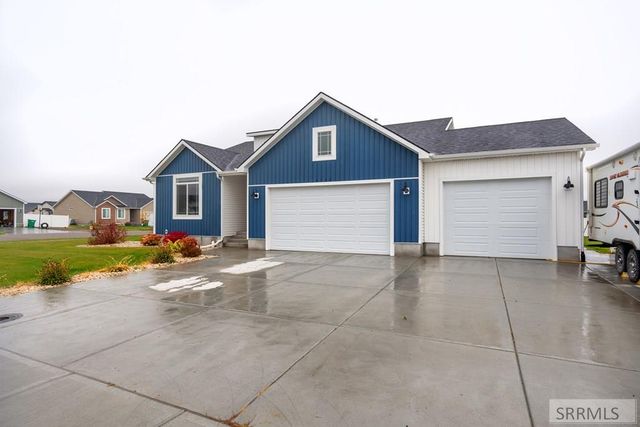 4322 N Hemingway Avenue, Idaho Falls, ID 83401