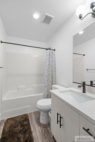 4322 N Hemingway Avenue, Idaho Falls, ID 83401