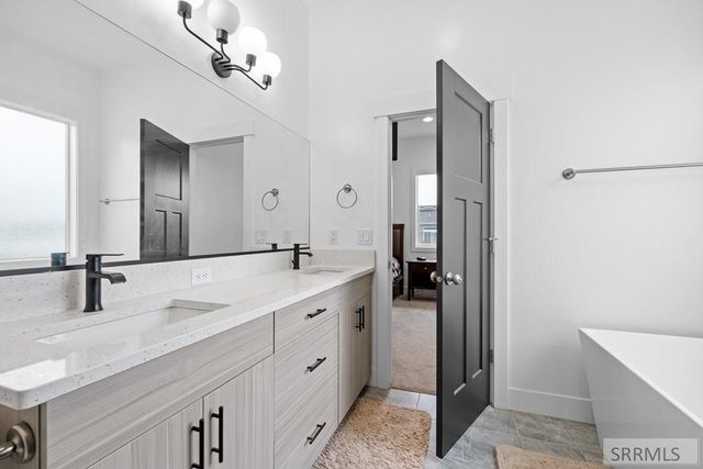 4322 N Hemingway Avenue, Idaho Falls, ID 83401