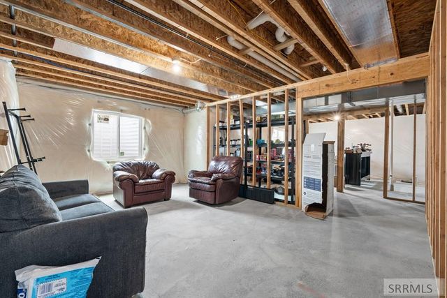 4322 N Hemingway Avenue, Idaho Falls, ID 83401