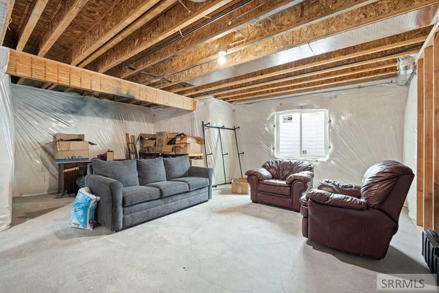 4322 N Hemingway Avenue, Idaho Falls, ID 83401