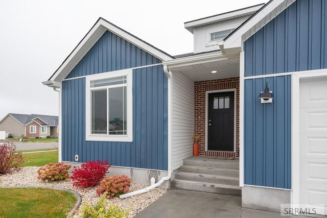 4322 N Hemingway Avenue, Idaho Falls, ID 83401