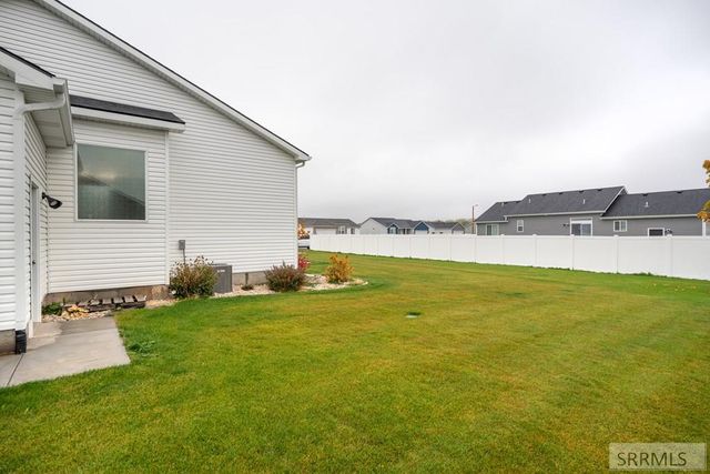 4322 N Hemingway Avenue, Idaho Falls, ID 83401