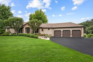 11119 Pebble Drive, Huntley, IL 60142
