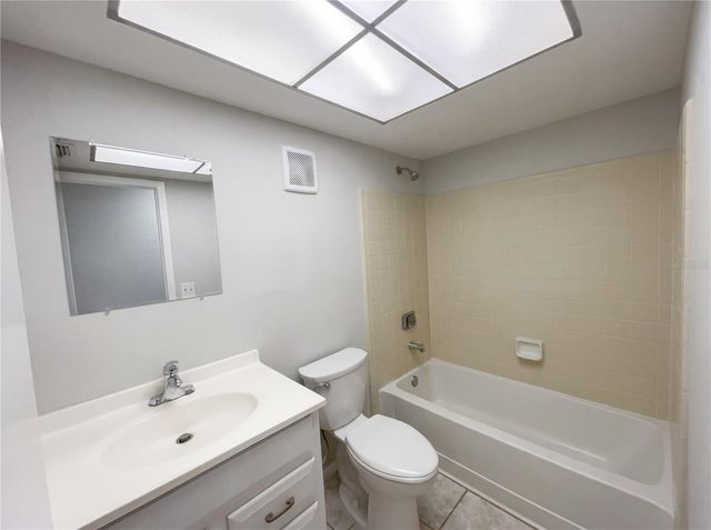 5508 SILENT BROOK DRIVE, Orlando, FL 32821