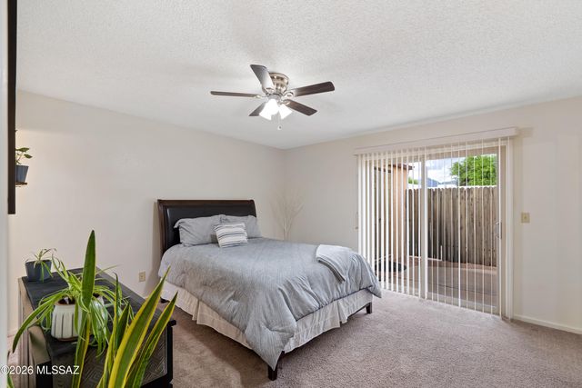 782 S Pantano Road, Tucson, AZ 85710