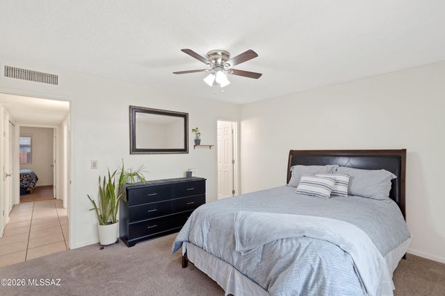 782 S Pantano Road, Tucson, AZ 85710