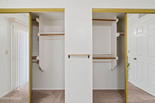 782 S Pantano Road, Tucson, AZ 85710