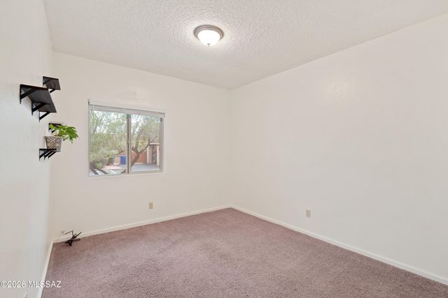 782 S Pantano Road, Tucson, AZ 85710