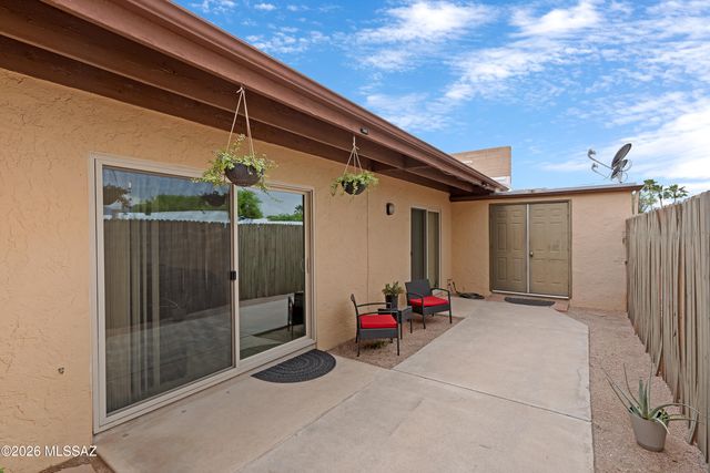 782 S Pantano Road, Tucson, AZ 85710