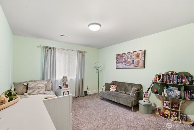 26029 242nd Place SE, Maple Valley, WA 98038