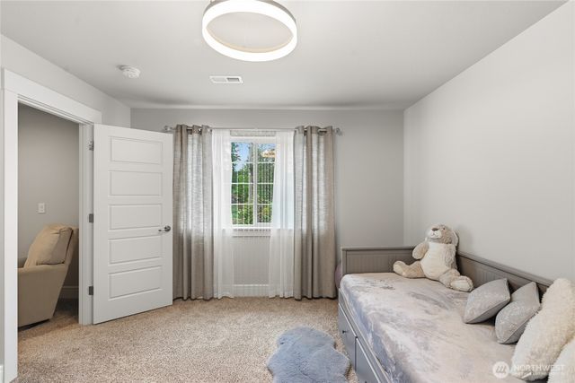 26029 242nd Place SE, Maple Valley, WA 98038