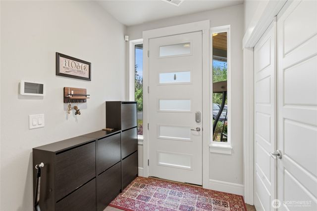 26029 242nd Place SE, Maple Valley, WA 98038