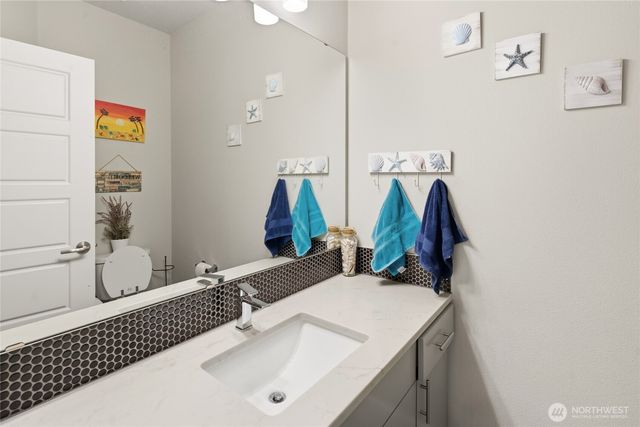 26029 242nd Place SE, Maple Valley, WA 98038