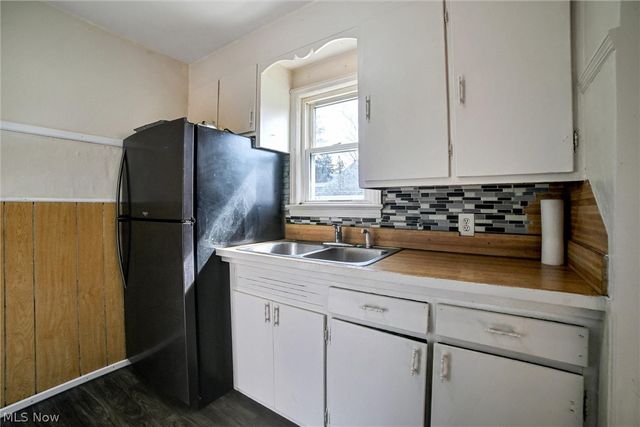 7615 Kenilworth Avenue, Parma, OH 44129