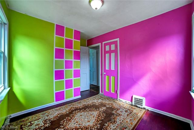 7615 Kenilworth Avenue, Parma, OH 44129