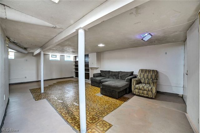 7615 Kenilworth Avenue, Parma, OH 44129