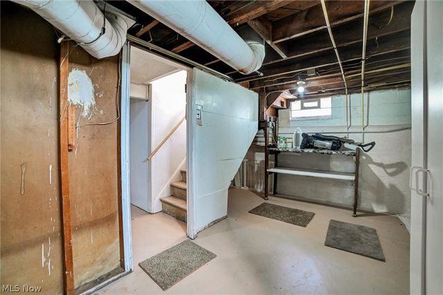 7615 Kenilworth Avenue, Parma, OH 44129