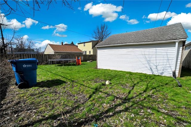 7615 Kenilworth Avenue, Parma, OH 44129