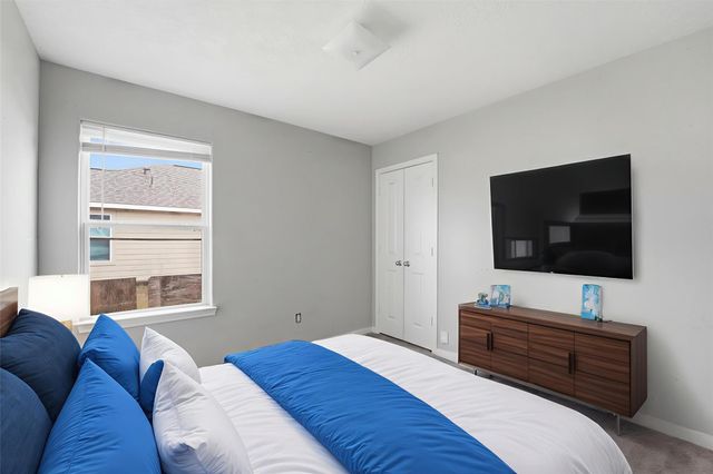 47 Road 5103, Cleveland, TX 77327