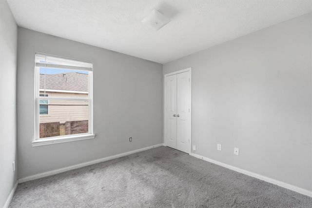 47 Road 5103, Cleveland, TX 77327