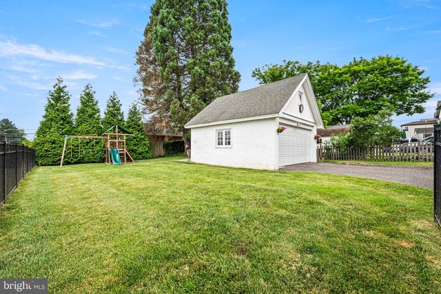 22 WASHINGTON AVE, Havertown, PA 19083