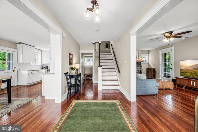 22 WASHINGTON AVE, Havertown, PA 19083