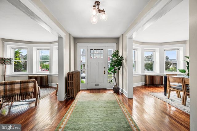 22 WASHINGTON AVE, Havertown, PA 19083