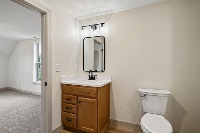 615 7th Avenue, Belle Plaine, IA 52208