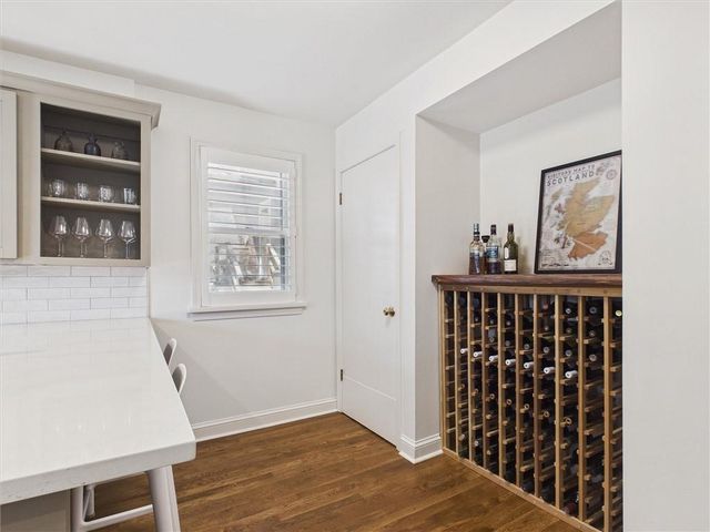 33 E 53rd Terrace, Kansas City, MO 64112