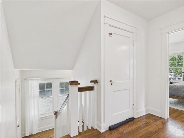 33 E 53rd Terrace, Kansas City, MO 64112