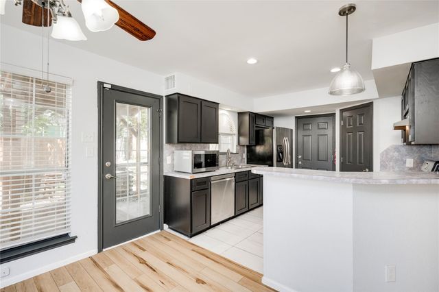 1917 Windy Park DR, Round Rock, TX 78664