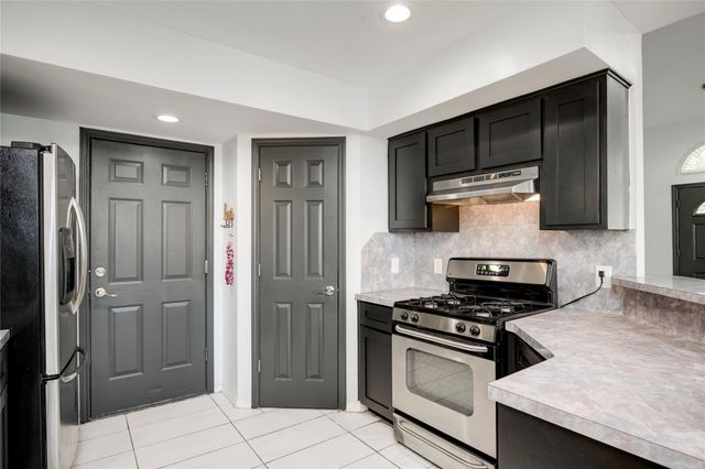 1917 Windy Park DR, Round Rock, TX 78664