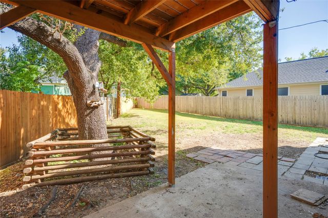 1917 Windy Park DR, Round Rock, TX 78664