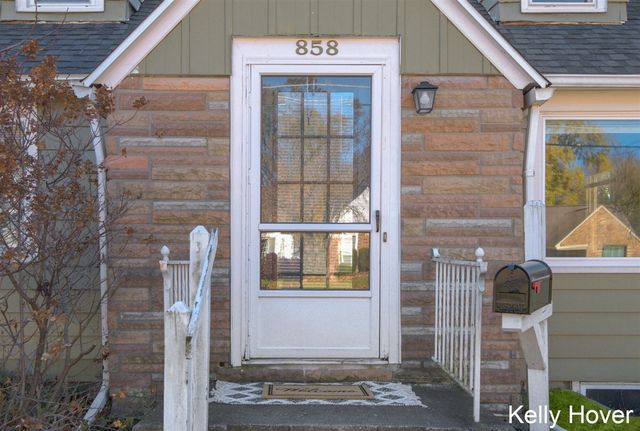 858 Walsh Street, Grand Rapids, MI 49507