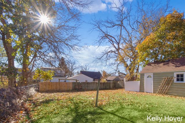 858 Walsh Street, Grand Rapids, MI 49507