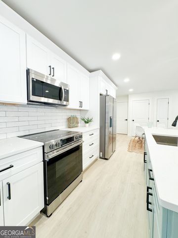 2702 Rollingwood Lane SE, Atlanta, GA 30316