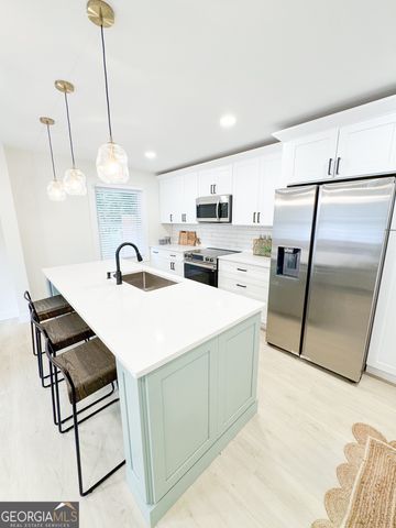 2702 Rollingwood Lane SE, Atlanta, GA 30316