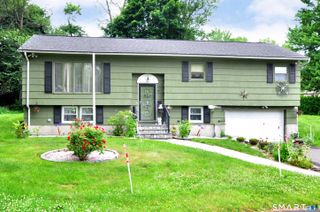 152 Saugus Avenue, Watertown, CT 06779