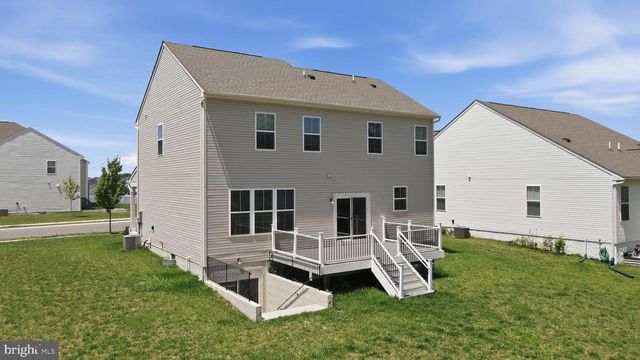 639 BARKSDALE DR, Charles Town, WV 25414