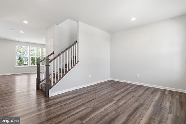 639 BARKSDALE DR, Charles Town, WV 25414