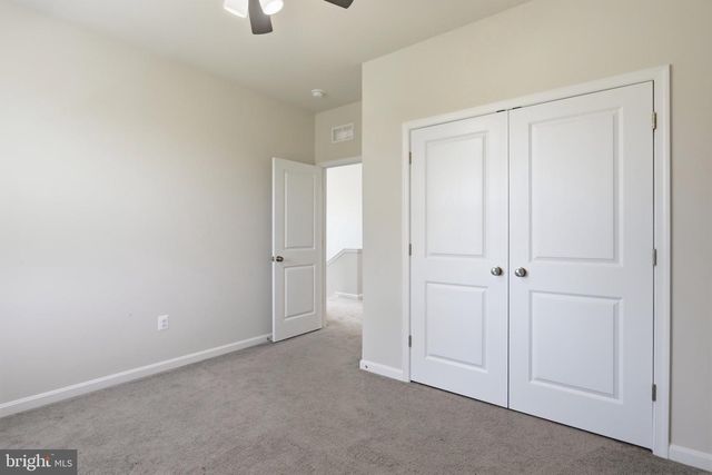 639 BARKSDALE DR, Charles Town, WV 25414